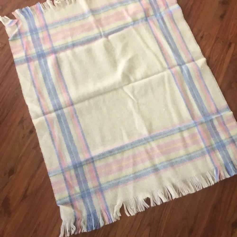 John HANLY Landau Made in Ireland wall small blanket, throw, scarf ￼ Cream, blue